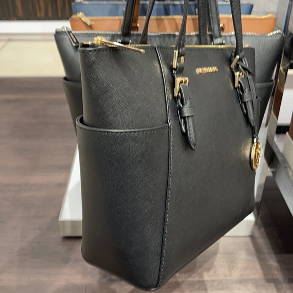 MICHAEL KORS CHARLOTTE LARGE TOP ZIP  Tote bag - Picture 7 of 16